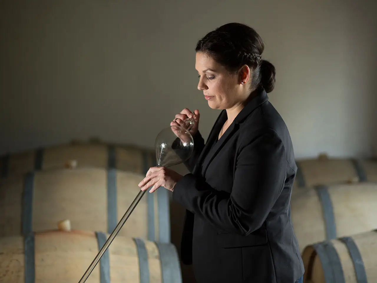 Bio Essigmacherinnen Barbara Peterseil Reifung Fass Fruchtessig